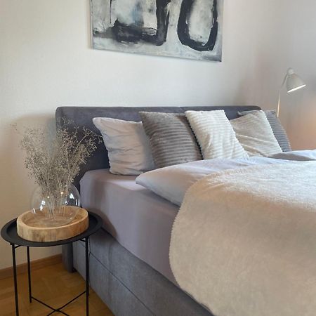 Crown Living Design Apartment - 2 Schlafzimmer - Kueche - Gratis Parkplatz - Abstellraum Fuer Fahrraeder/Ski Mader Экстерьер фото
